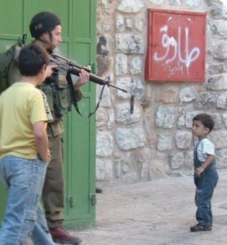 gaza-bambino-soldato