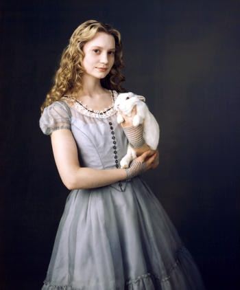alice-in-wonderland-mia-wasikowska